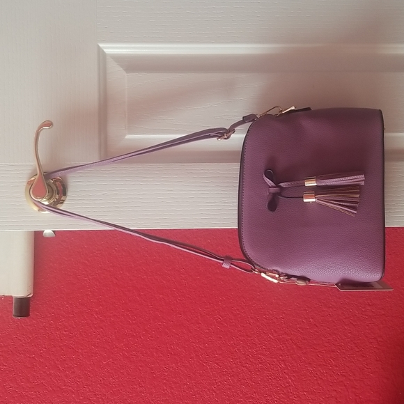 Handbag - Picture 1 of 7